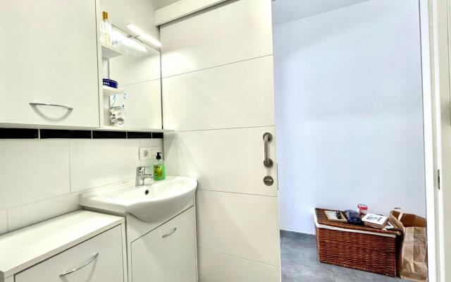 One cozy bedroom with Wifi,pool in Tenerife South