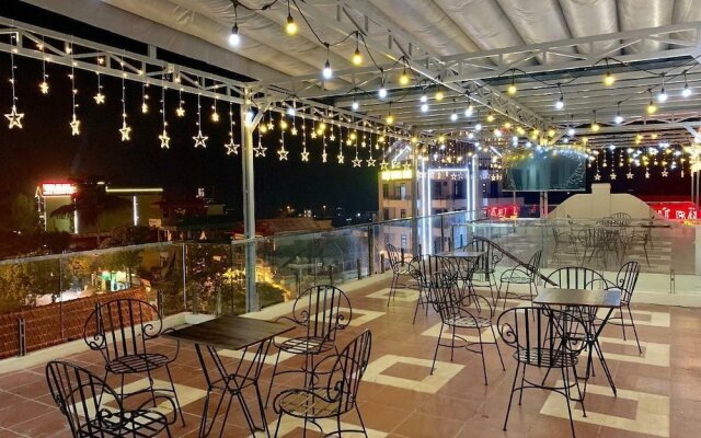 Bac Ha Hotel Lao Cai- by Bay Luxury