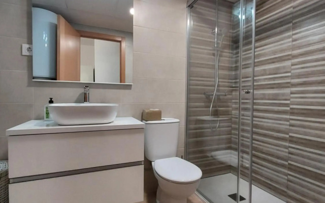 Céntrico Ático En Torredembarra Con Parking.