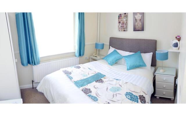 Kennys Guest House