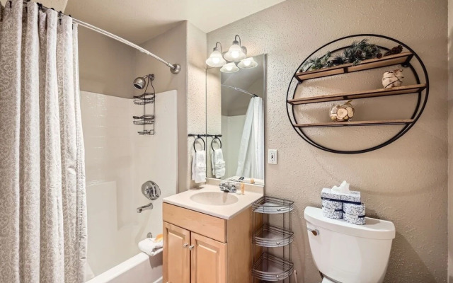 5959 Hidden River Lodge 2 Bedroom Condo