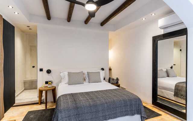 Amer Suites Fira