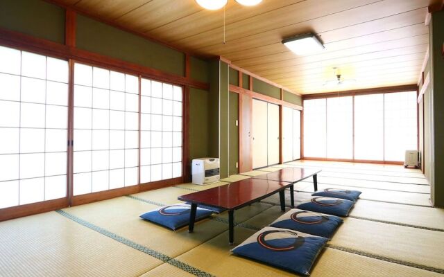 Sports Inn Aoyama Dori