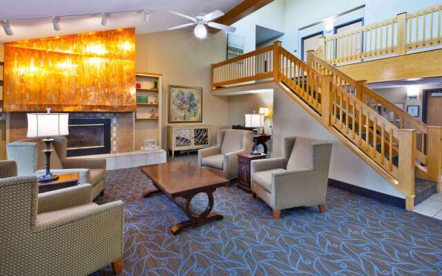 AmericInn by Wyndham Bay City