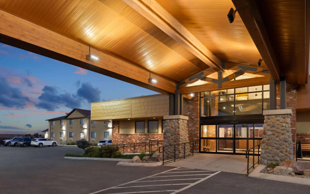 Super 8 by Wyndham Conrad