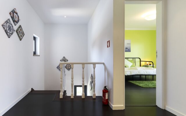 Parede Villa With Pool by Homing