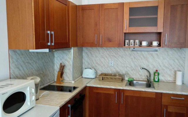Pine Tree Apartment 3 - B3