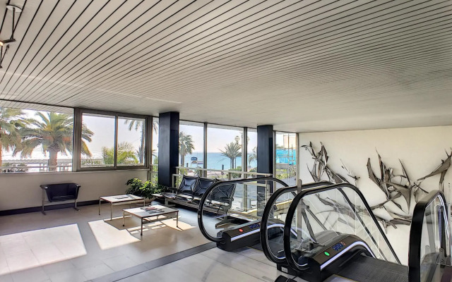 Nice Booking - Royal Luxembourg Piscine