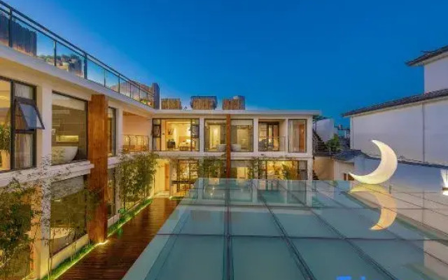 Travel Set Light luxury Hotel