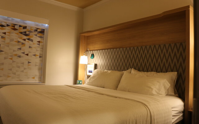 Holiday Inn & Suites McKinney - N Allen, an IHG Hotel