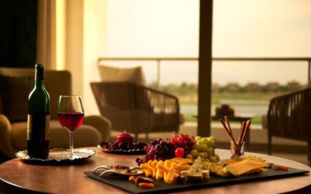 El Ein Bay Movenpick Hotel