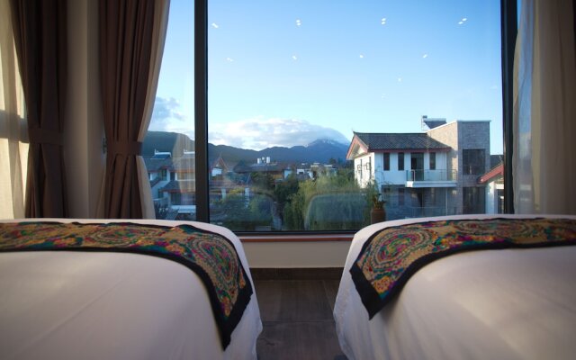 Lijiang Stay Long Guest House
