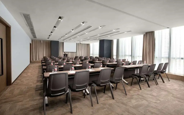 Microtel by Wyndham Guiyang