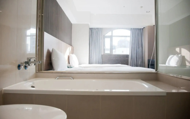 KDM Hotel
