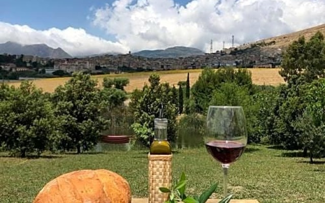 Mawi Holidays B&B