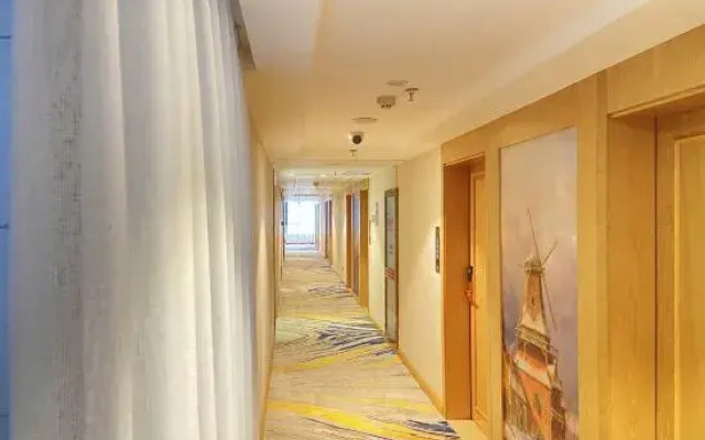Vienna Hotel (Zhengzhou Hi-tech Wanda Zhengxuanhui Branch)