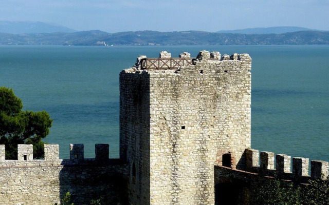 Rosehip apt With Shared Pool