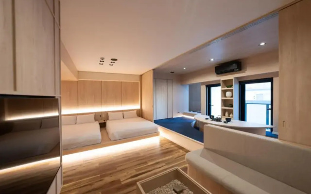 Uh Suite Namba Station