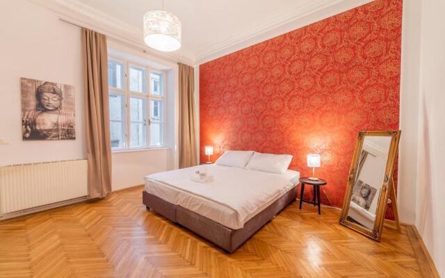 Flying Crane Apartment near Mariahilferstraße