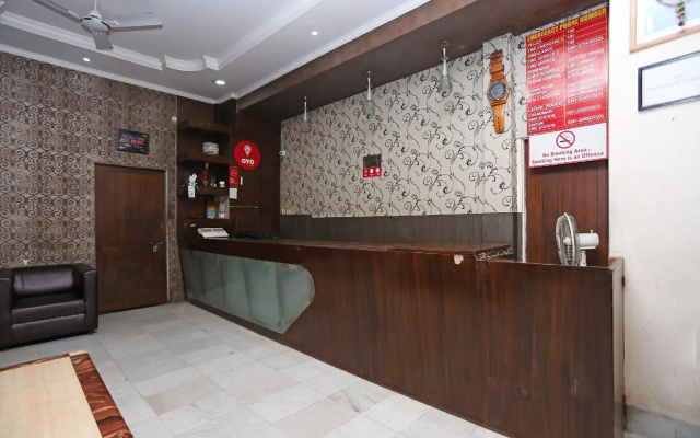 Hotel Blue Moon