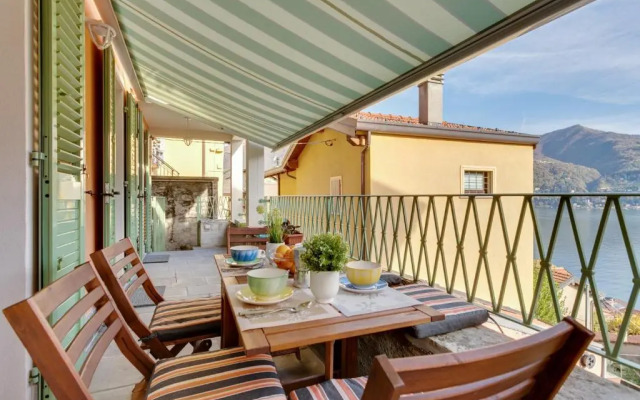 Appartamento con vista Lago di Como e Parcheggio incluso