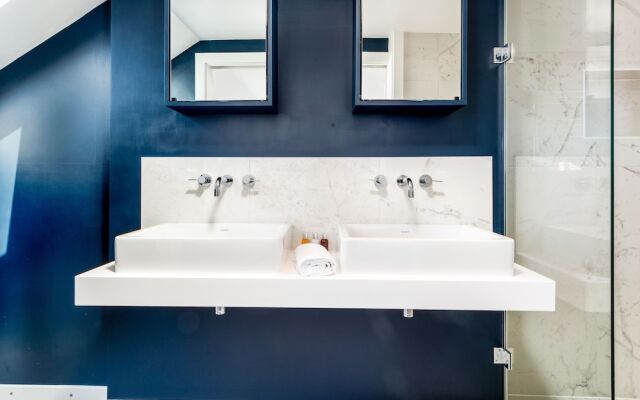 Blissful Battersea Home by Clapham Common