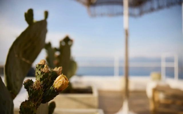 Niove Suites Milos