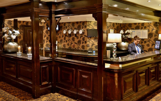 The Bull Hotel, Peterborough