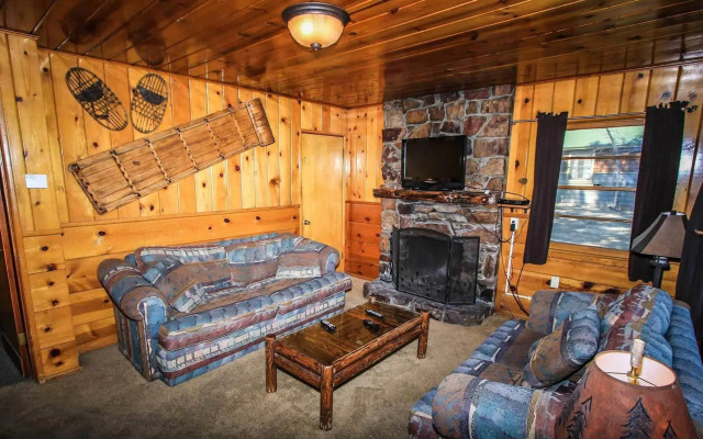 Shore Acres Lodge