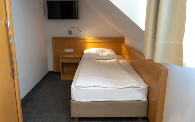 Hotel Jezero