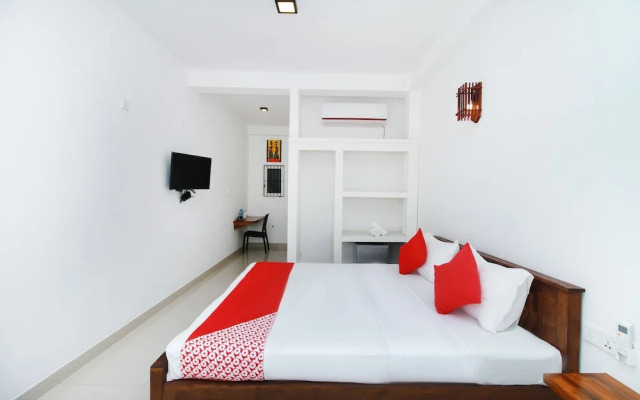 OYO 232 Cinnamon Canal View