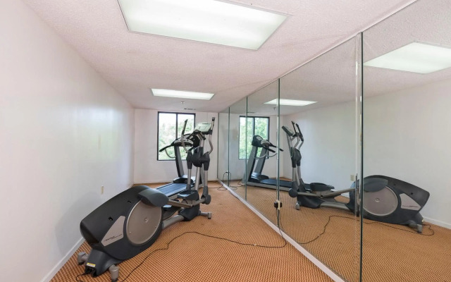 Red Roof Inn PLUS+ & Suites Opelika