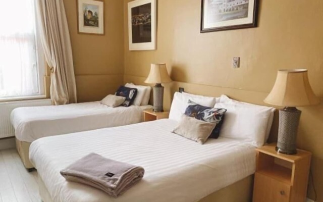 Rose Lodge Guest House