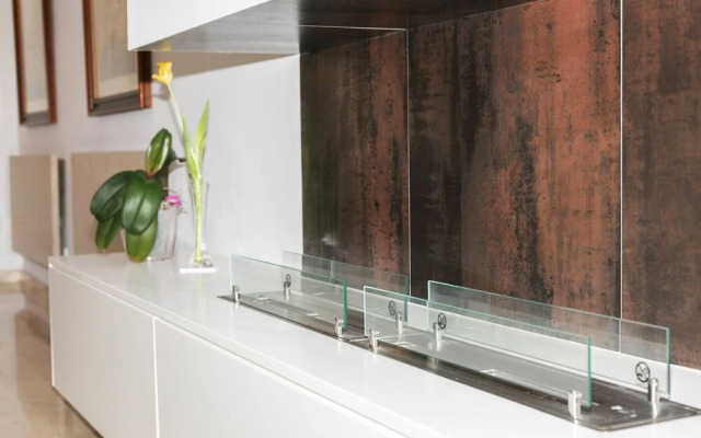 Luxury Apartment With Sea View In Marbella