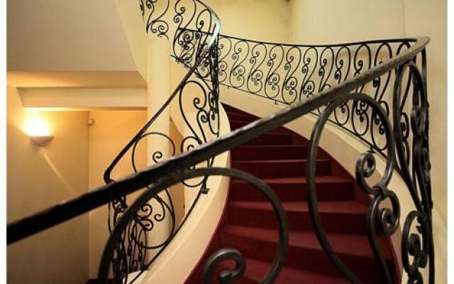 Hotel Restauracja Piwnica Rycerska