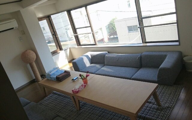 Rogoku bldg Aqua Residence