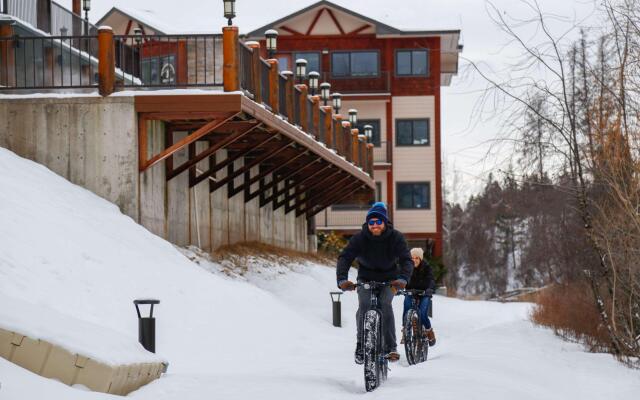 The Pine Lodge on Whitefish River