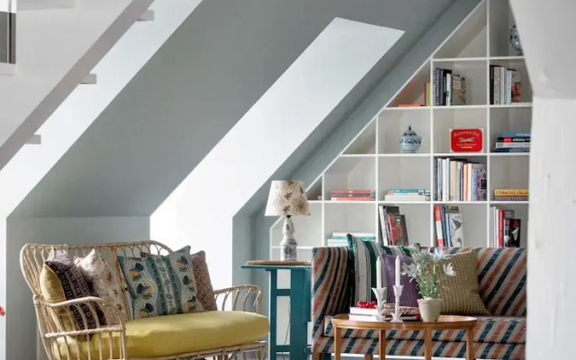 The Apartment Upstairs Canal Penthouse in Copenhagen