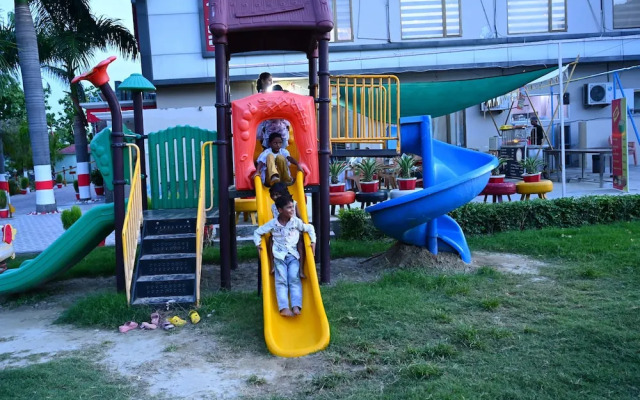 Leisure Resort