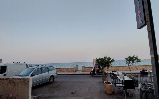 House Front Beach 300mt From Sea