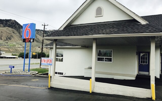 Motel 6 Kamloops, BC