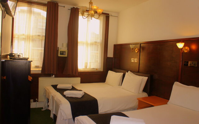 Plaza London Hotel