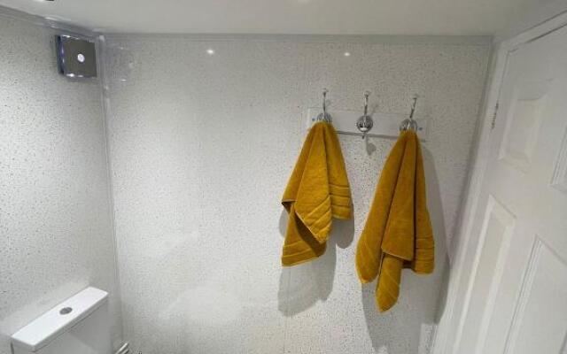 Balco Sherwood Studio (Adults Only)