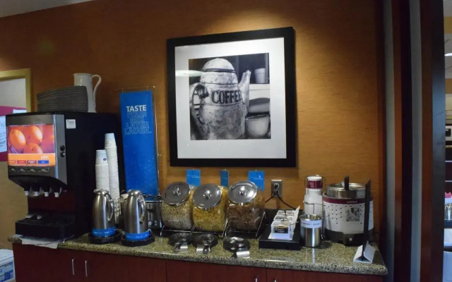 Baymont Inn & Suites by Wyndham The Woodlands