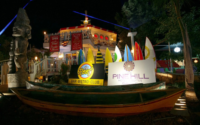 The PINEHILL Hotel & Suites