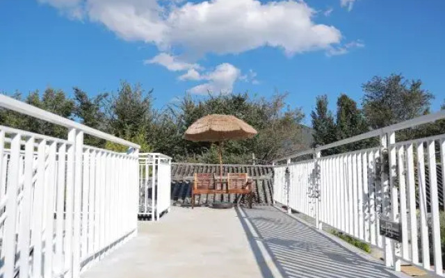 Simultaneous·Meixinghe Courtyard
