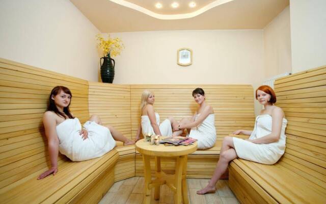 Hotel SPA Budowlani