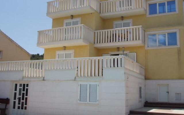 Apartments Romana