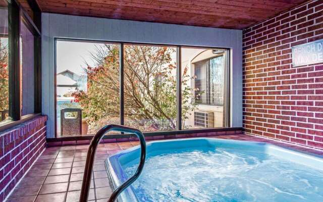 Quality Inn & Suites Ottumwa North