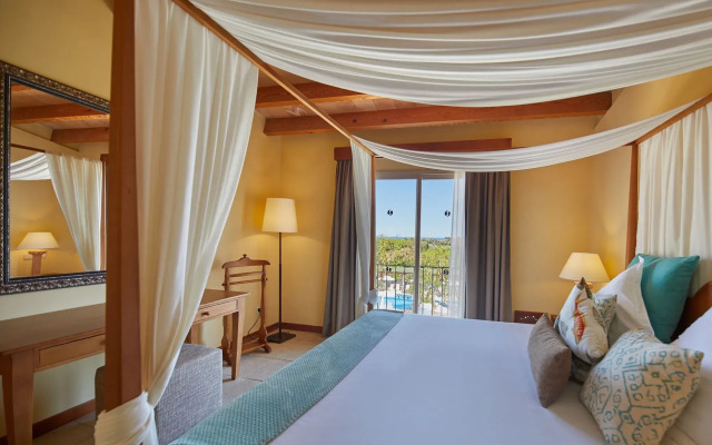 Pula Suites Boutique Resort